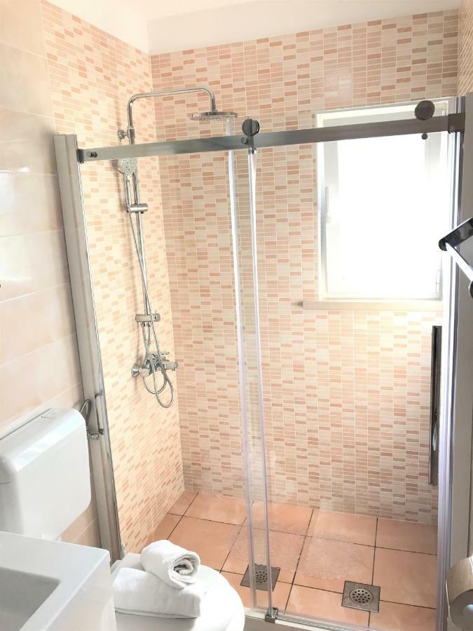 Apartmani Fortuna Lumbarda Exterior photo